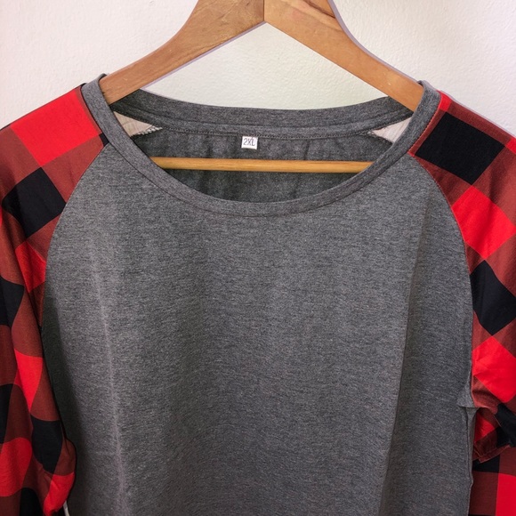 LAST ONE‼️ Plaid long sleeve Grey sweatshirt - Picture 5 of 7